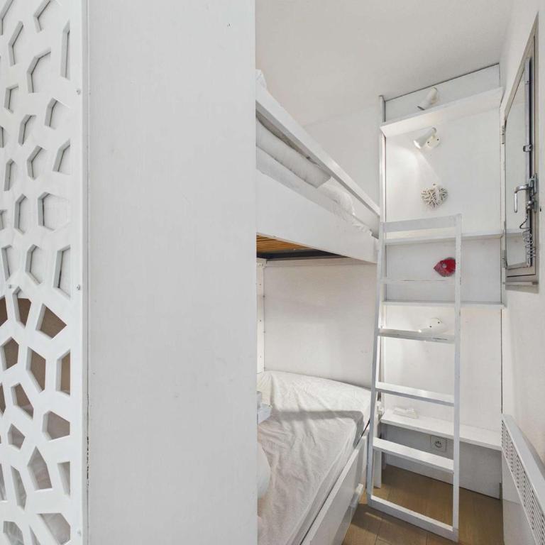 Grau d'Agde : Studio cabine avec terrasse, parking privé, vue mer - Studio - 9