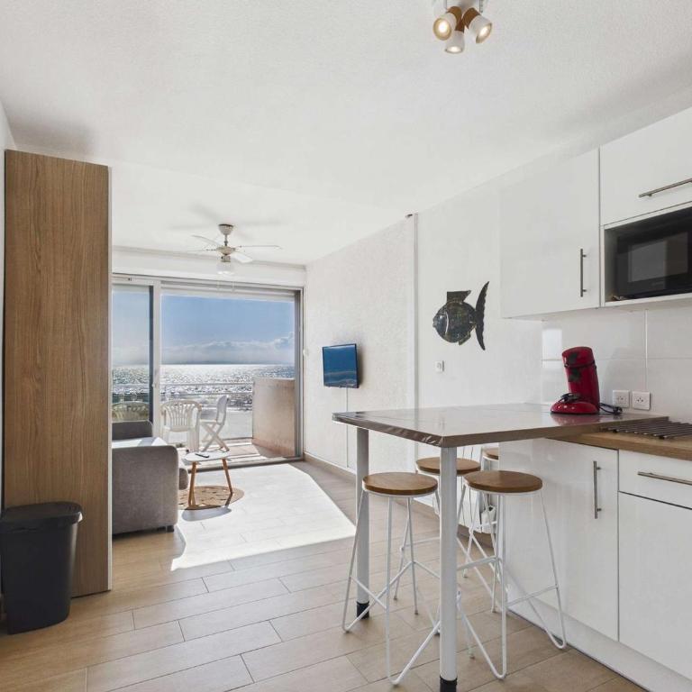 Grau d'Agde : Studio cabine avec terrasse, parking privé, vue mer - Studio - 14