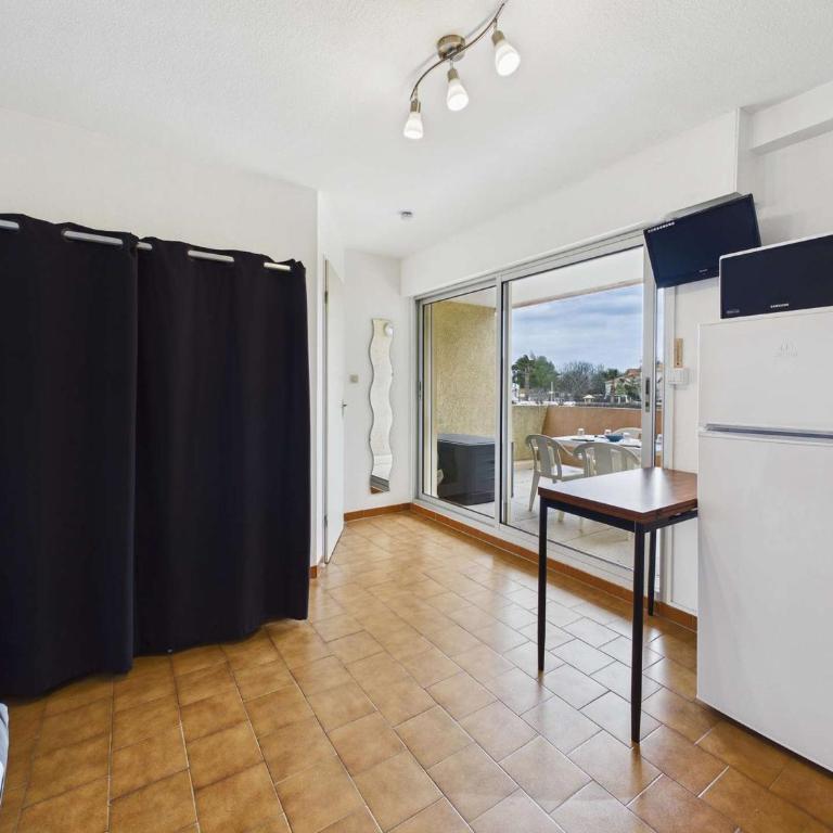 Appartement 2 pièces 4 pers avec terrasse, parking privé et accès direct plage à Marseillan - FR-1-326-791 - Appartement - 3