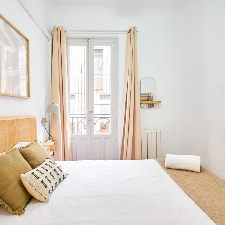 Estupendo alojamiento en Lavapiés - Apartamento de 3 dormitorios - 2