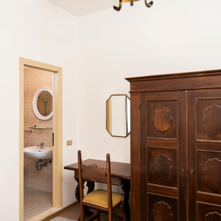 Hotel Doria - Camera Basic Matrimoniale/Doppia con Letti Singoli - 1