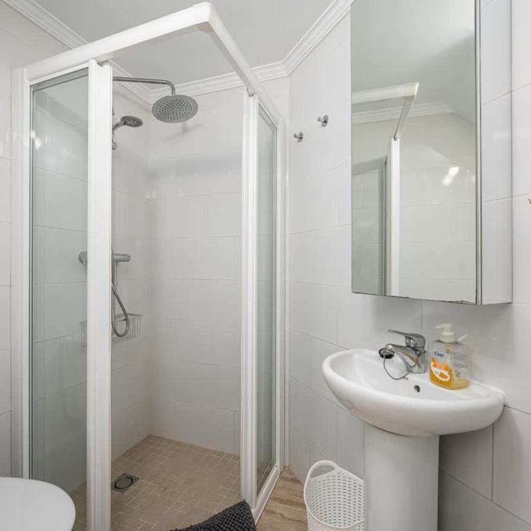Cozy two-storey house with terrace in Nerja - Apartamento - 7
