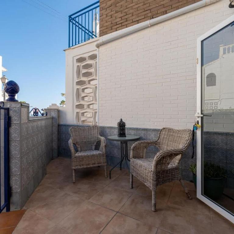 Cozy two-storey house with terrace in Nerja - Apartamento - 12