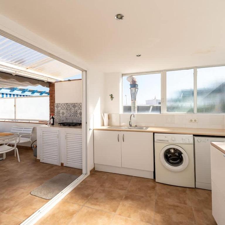 Cozy two-storey house with terrace in Nerja - Apartamento - 17