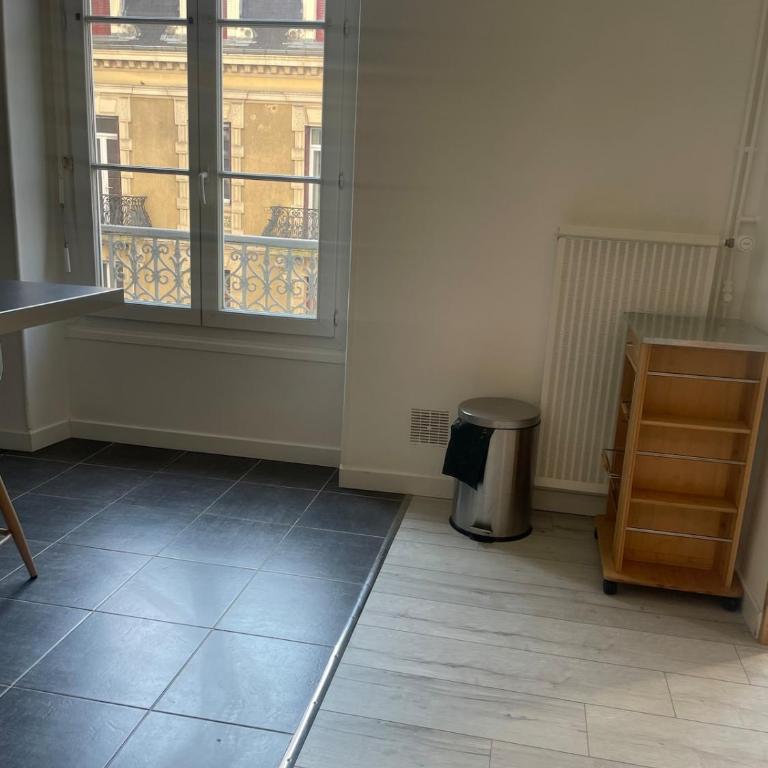 T2 Cosy mezzanine & cheminée Europole Gare IUT GEM - Two-Bedroom Apartment - 8