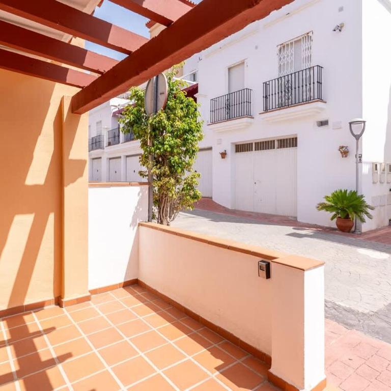 3 Bedrooms in TownHouse near Burriana Beach - Casa - 26