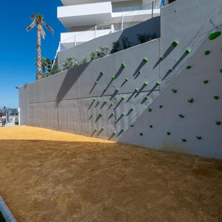 Rhythm of Andalusia 2 Bed Apartment with Sea View - Apartamento - 40