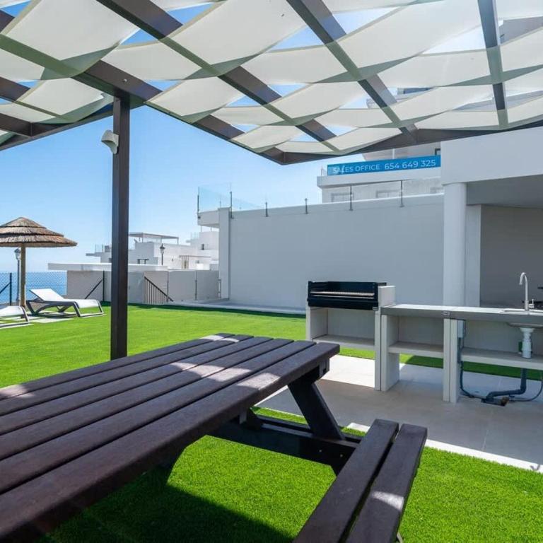 Rhythm of Andalusia 2 Bed Apartment with Sea View - Apartamento - 41