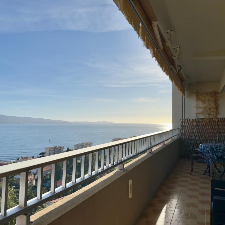 Vista di Nata appartement en ville entre mer et maquis - Apartment mit 2 Schlafzimmern, Terrasse und Meerblick - 1