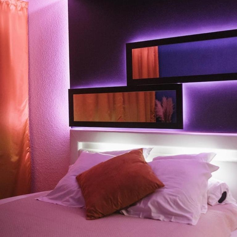 love room, sauna et balnéo - One-Bedroom Apartment - 2