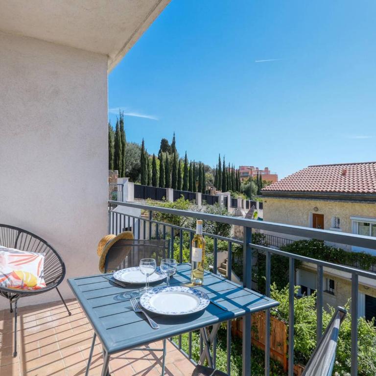 Studio rénové centre Lavandou avec terrasse - FR-1-816-10 - Appartamento - 3