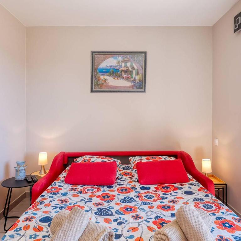 Studio rénové centre Lavandou avec terrasse - FR-1-816-10 - Appartamento - 14