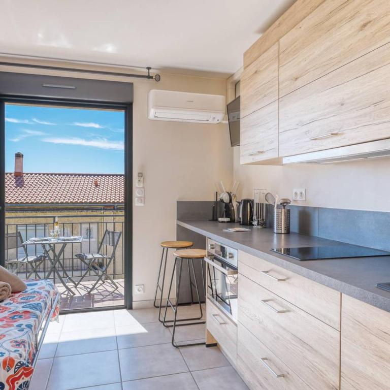 Studio rénové centre Lavandou avec terrasse - FR-1-816-10 - Appartamento - 15