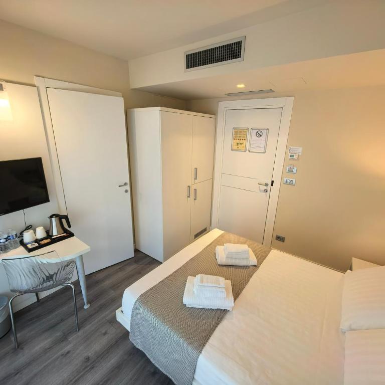 La Dolce Vita Hotel - Chambre Double avec Balcon - 4