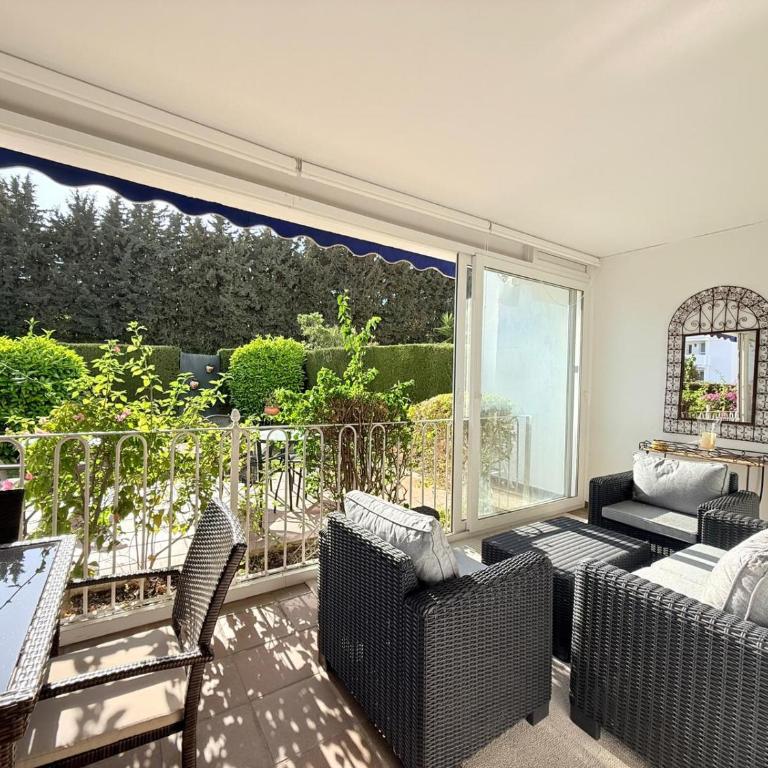 2 Bed Garden Apartment Benavista Direct Pool Access Walk to Golf, Tennis & Amenities - Apartamento de 2 dormitorios - 24