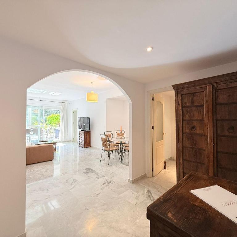 2 Bed Garden Apartment Benavista Direct Pool Access Walk to Golf, Tennis & Amenities - Apartamento de 2 dormitorios - 13