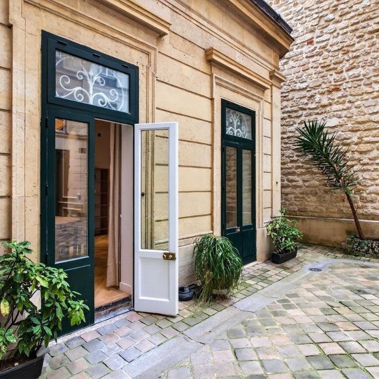 Villa élégante, Champs-Élysées, Opéra-Monceau, AC - Appartement 2 Chambres - 35