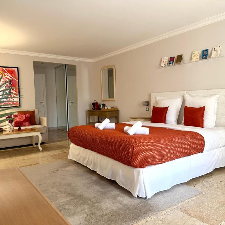 Villa OASIS - Chambre Lit King-Size - Vue sur Jardin - 7