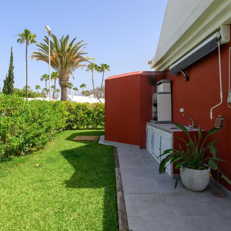 Villa Guerrero - Terraza y acceso a piscina común - Two-Bedroom Villa - 36