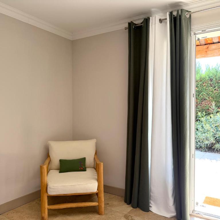 Villa OASIS - Studio Lit King-Size Deluxe - 5
