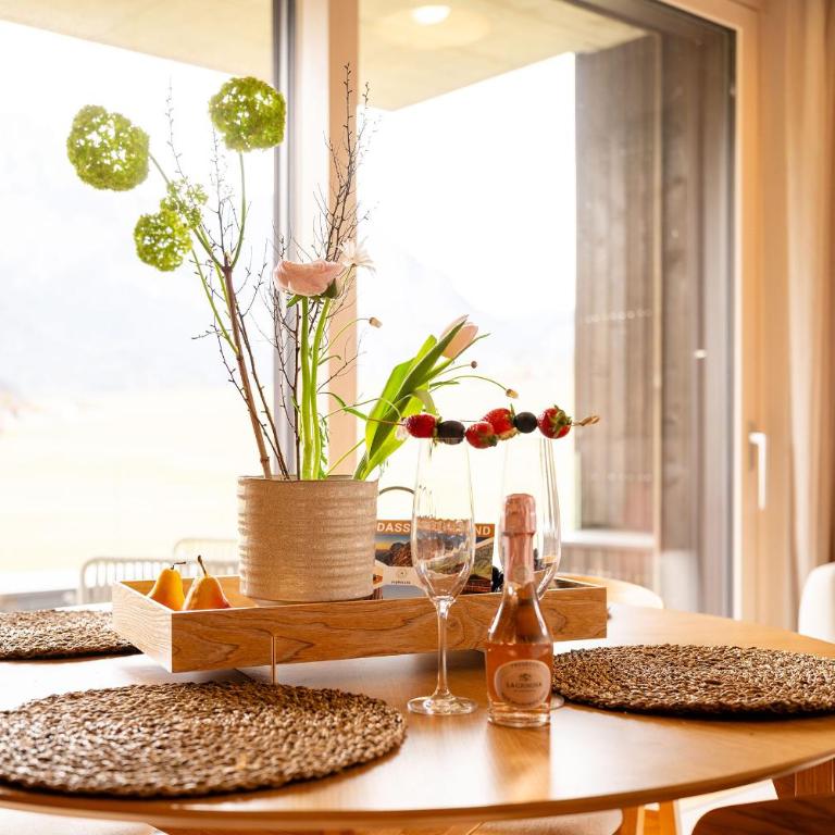 Mountain Paradise Apartments - by myNests - One-Bedroom Apartment with Balcony - 6