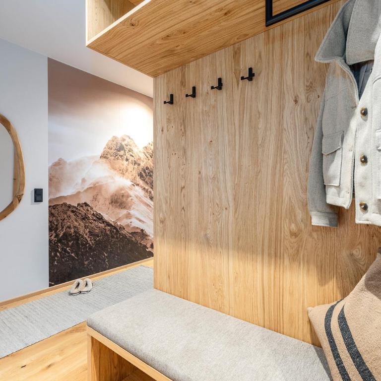 Mountain Paradise Apartments - by myNests - One-Bedroom Apartment with Balcony - 16