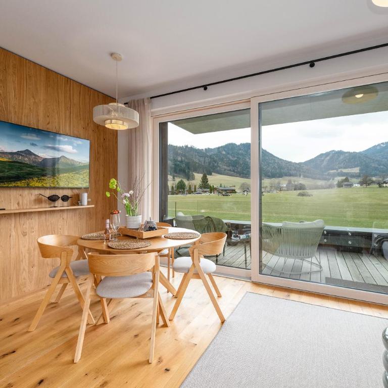 Mountain Paradise Apartments - by myNests - One-Bedroom Apartment with Balcony - 19