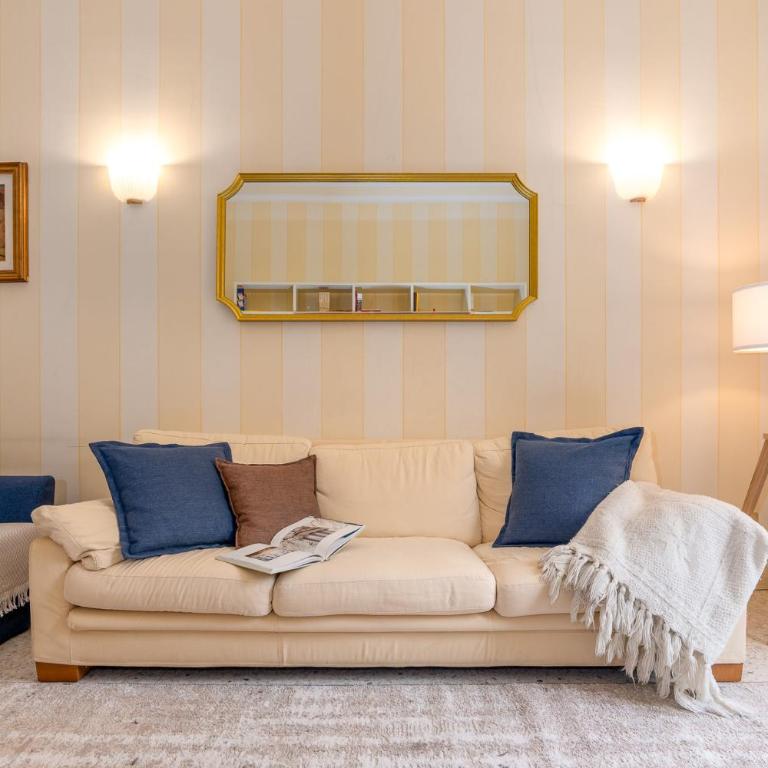 Three-room flat with balcony in Porta Romana - Appartamento con 2 Camere da Letto - 7