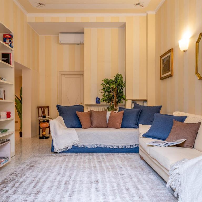 Three-room flat with balcony in Porta Romana - Appartamento con 2 Camere da Letto - 11