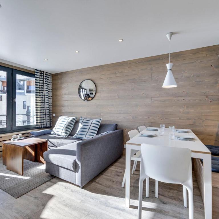 Appartement lumineux au Val Claret, proche pistes et commerces - FR-1-889-32 - Appartement - 3