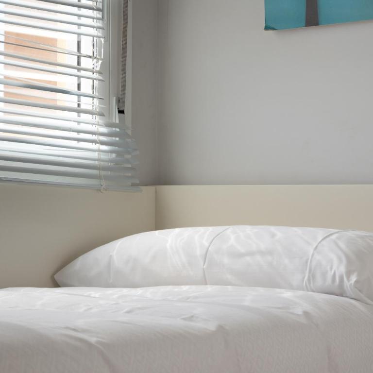 Global Vacacional, Practico apartamento con piscina en Canet de Berenguer - Apartment mit Terrasse - 5