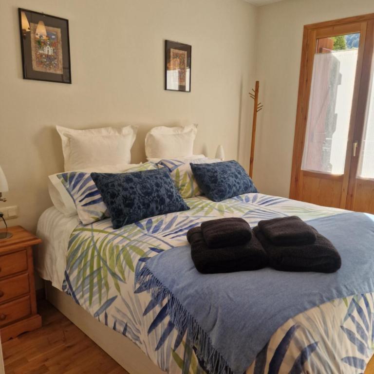 VALDI-BIESCAS - Two-Bedroom Apartment with Balcony - 16