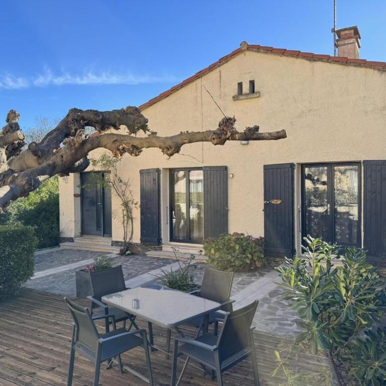 Les Jasmins - Appartement 2 Chambres avec Terrasse - 1