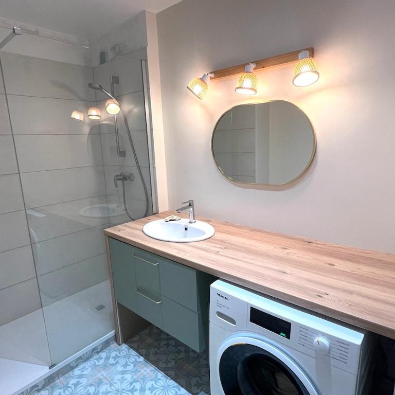 T2 calme, lumineux, entre océan et forêt - Apartment mit 1 Schlafzimmer und Balkon - 7