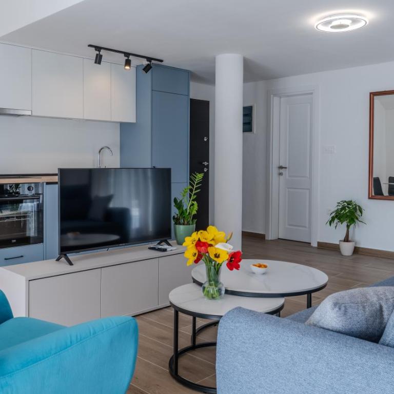 Hill House Orahovac - Two-Bedroom Apartment - 4