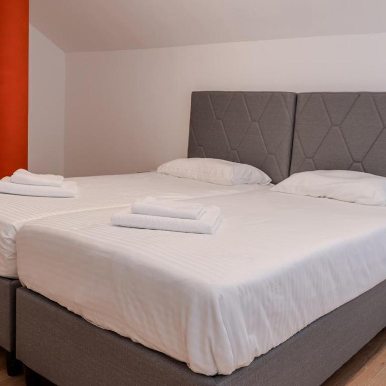 Hill House Orahovac - Two-Bedroom Apartment - 19