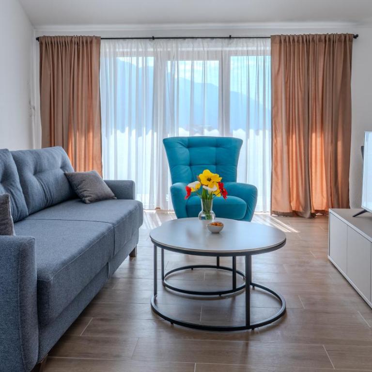 Hill House Orahovac - Two-Bedroom Apartment - 8