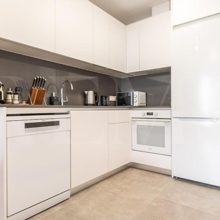 24th Floor Apartment with Views, Pool & Gym REMS - Apartamento de 1 dormitorio - 4