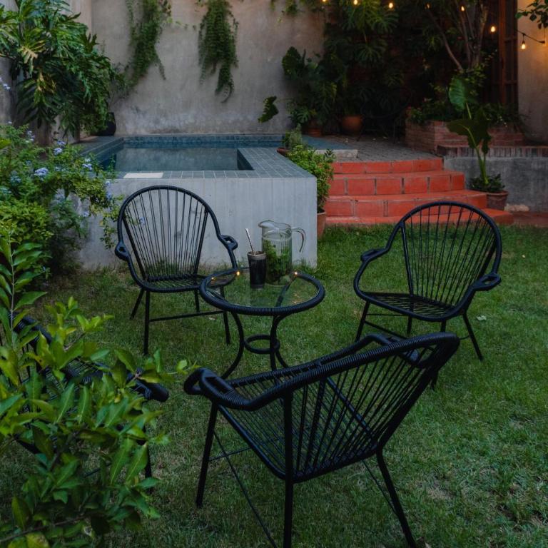 Habitación en casa colonial con jardín y piscina - Centro de Asunción - Wifi Full - One-Bedroom Apartment - 36