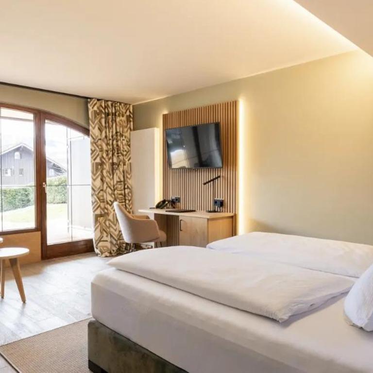Hotel Bayerischer Hof - Doppelzimmer mit Terrasse - 1