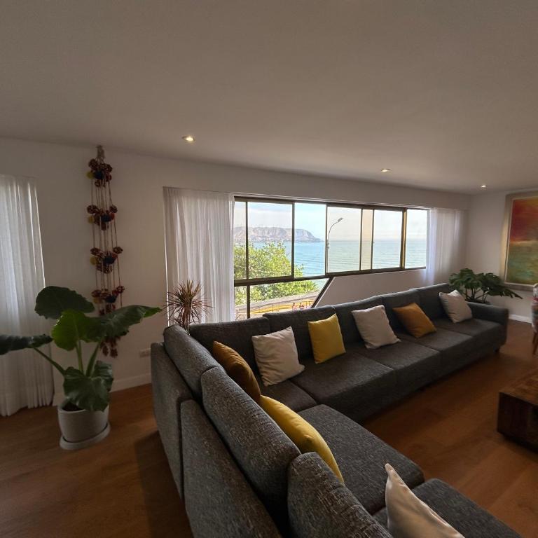 Best ocean view in Miraflores Lima - Three-Bedroom Apartment - 14