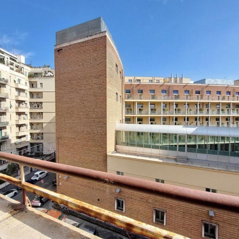 Albertelli - Appartamento con 2 Camere da Letto e Balcone - 2