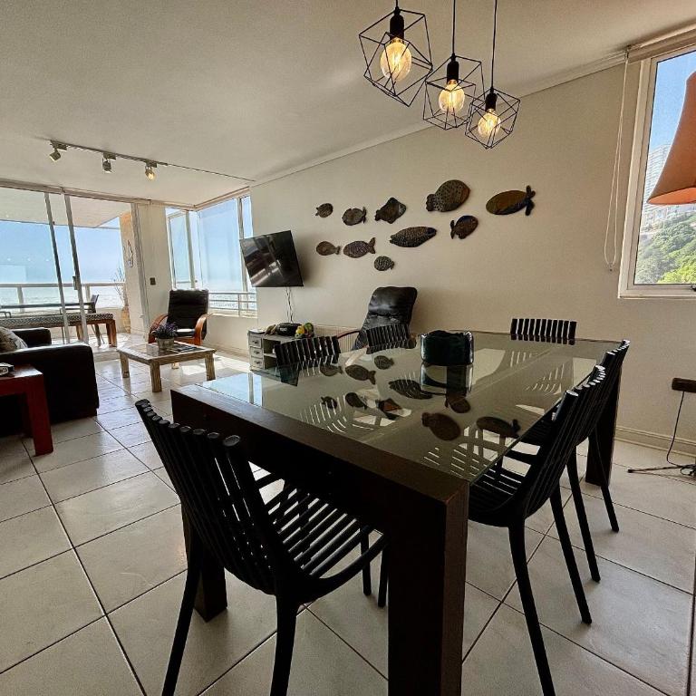 Oceanfront apartment with stunning view - Apartment - 28