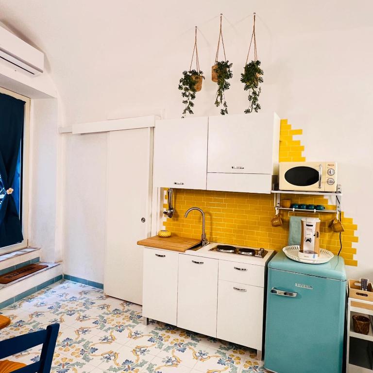 Napoli Scalza - One-Bedroom House - 11