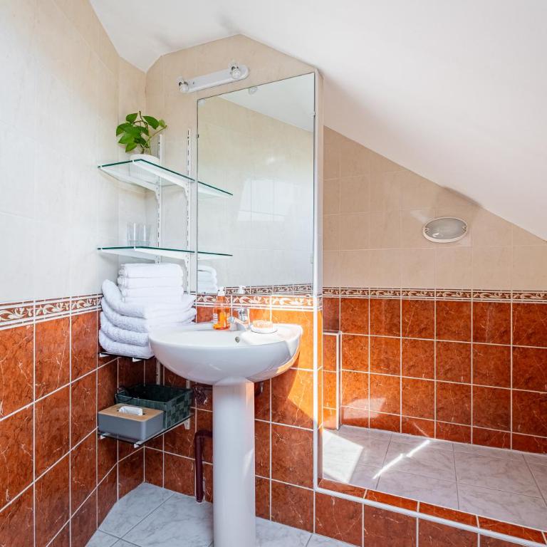 Cosy Loft in Nantes - Maison 4 Chambres - 16