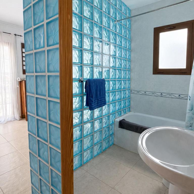 Charming 3-Bedroom Apartment in Scenic Frigiliana - Apartamento - 14