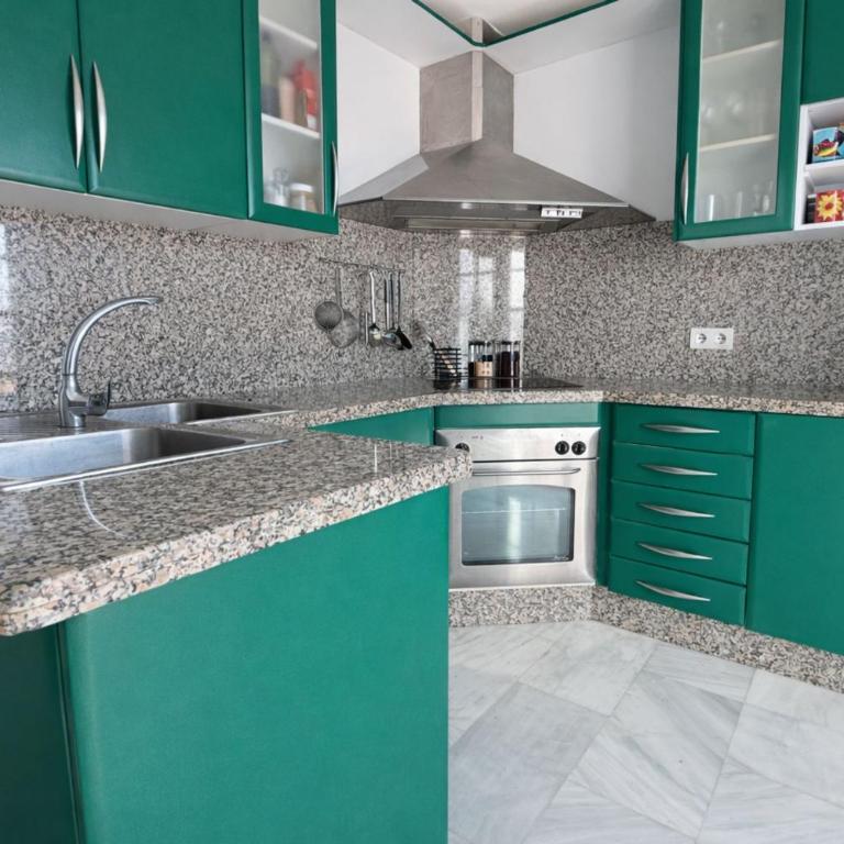 Charming 3-Bedroom Apartment in Scenic Frigiliana - Apartamento - 17