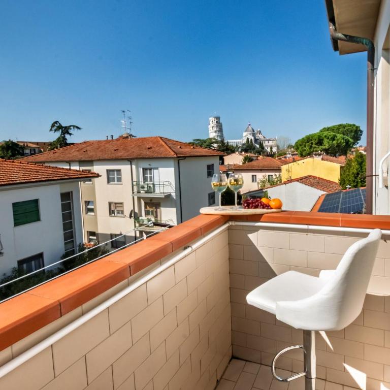 Hostly Santo Stefano Tower View Apartment - Appartamento con 3 Camere da Letto e con Balcone - 37