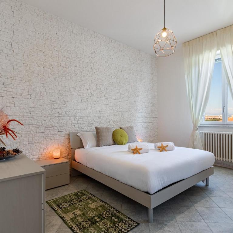 Hostly Santo Stefano Tower View Apartment - Appartamento con 3 Camere da Letto e con Balcone - 23