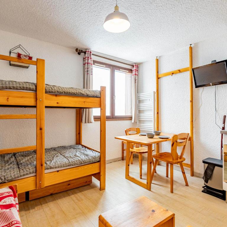Studio charmant de 19m² pour 4 pers. à Saint-François-Longchamp - FR-1-807-52 - Monolocale - 8